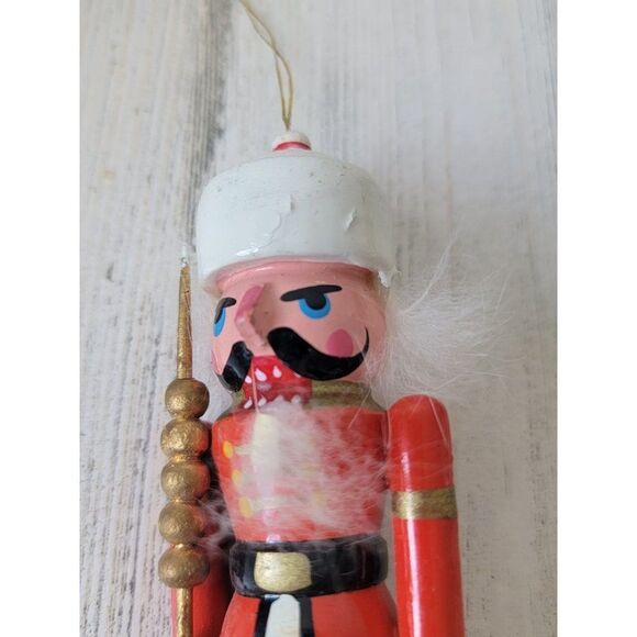 Vintage British red soldier Nutcracker ornament Xmas decor - Picture 3 of 4
